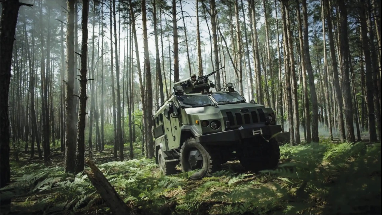 Varta Ukrainian 4x4 APC (B)